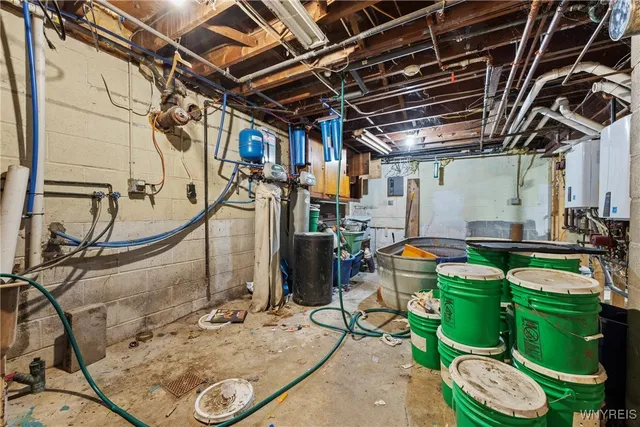 $165,000 | 6416 Hunters Creek Road, Wales, NY 14139