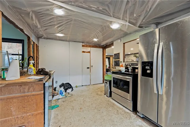 $165,000 | 6416 Hunters Creek Road, Wales, NY 14139