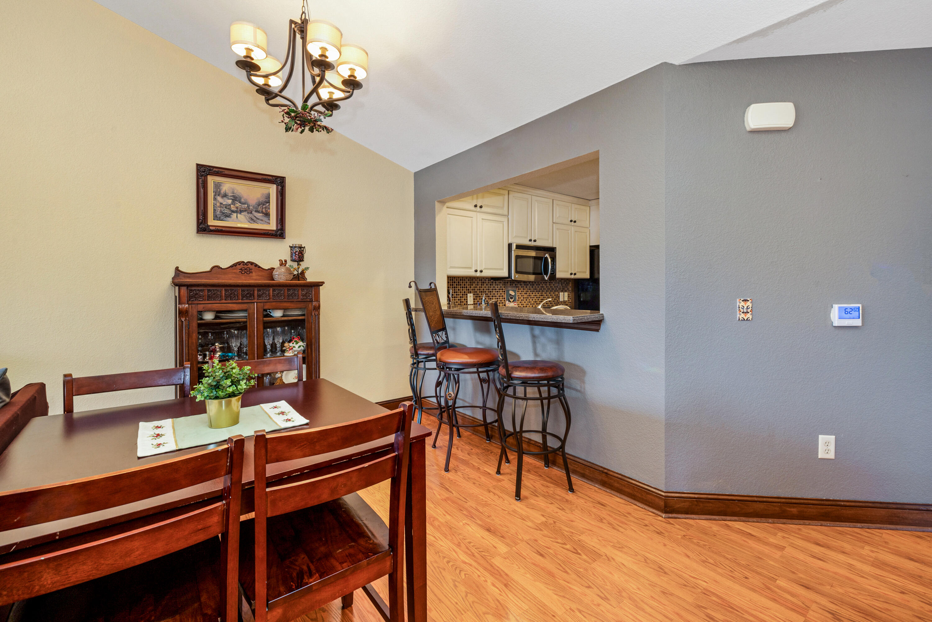 4869 South Forest Ridge Drive, Unit 17 New Berlin, WI 53151 - Photo 5 of 25 Dining area next to Kitchen