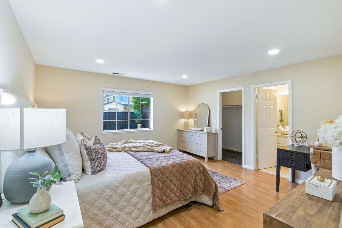 2188 Yorkshire Way Mountain View, CA 94040 - Photo 1 of 1