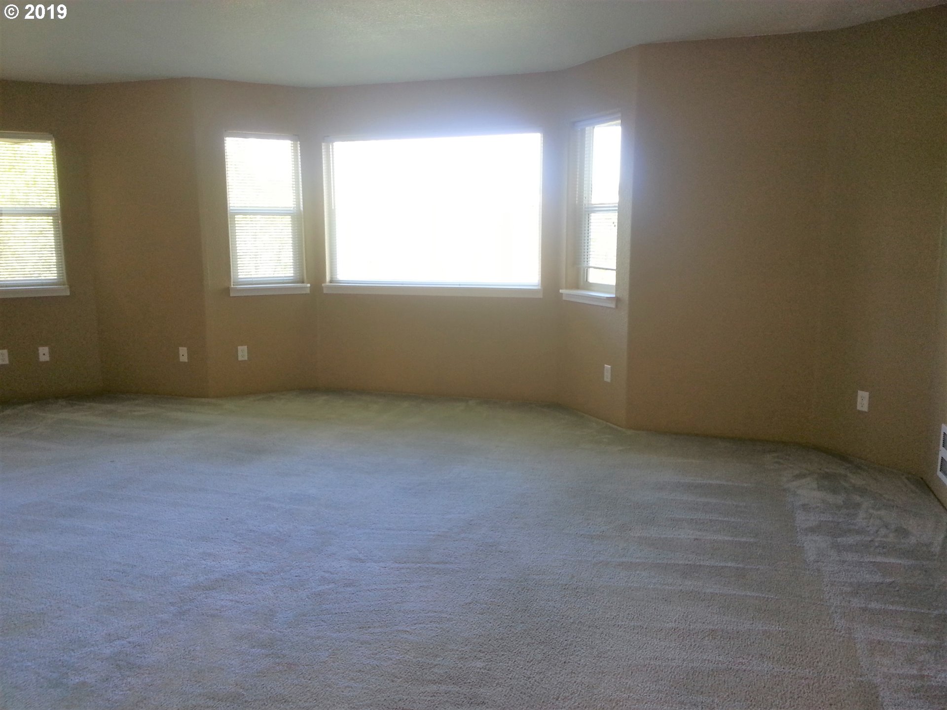 3840 Kinney Road, Unit 4 / D North Bend, OR 97459 - Photo 4 of 16 Gallery Image 4