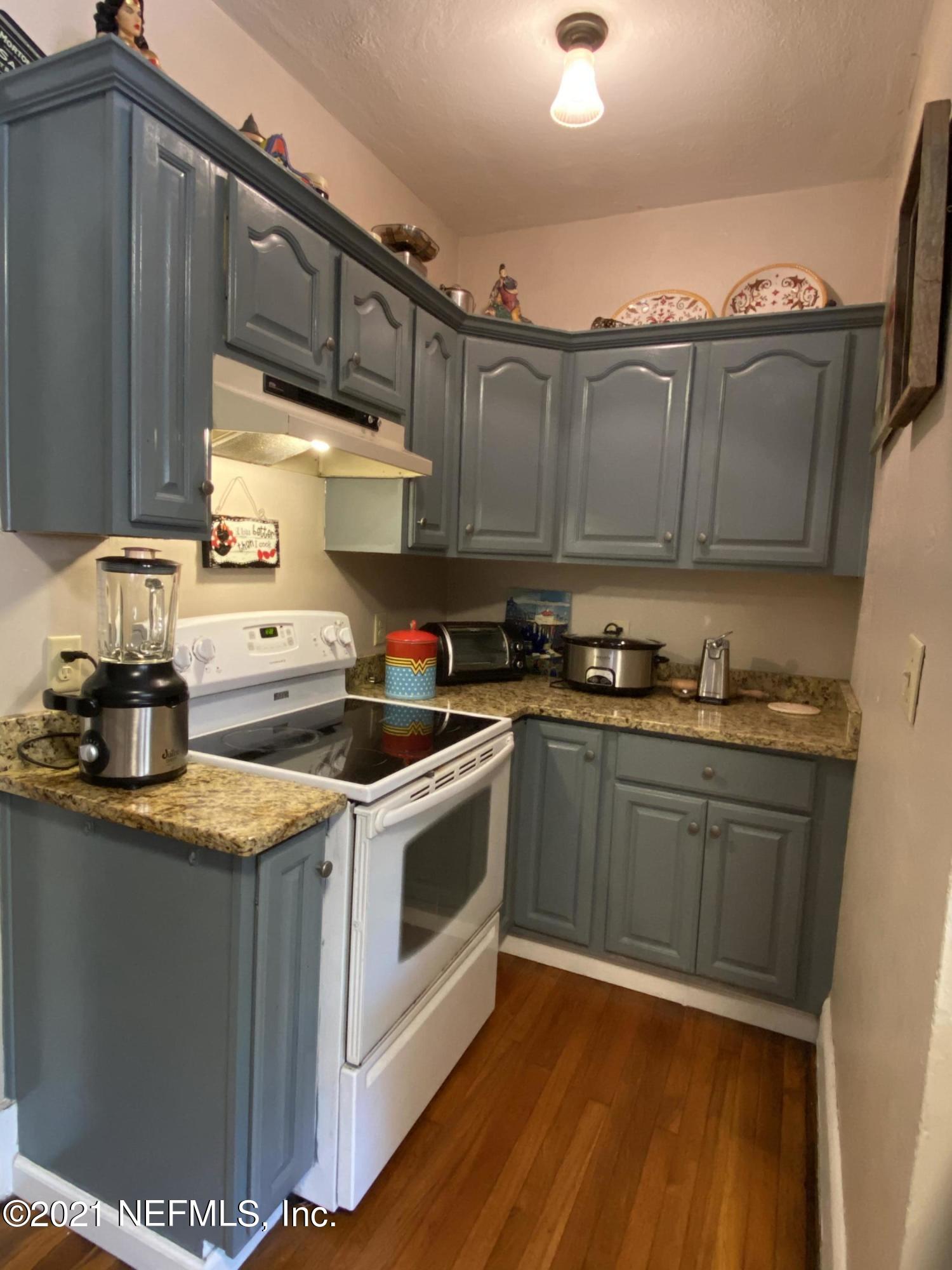 4745 Birkenhead Road Jacksonville, FL 32210 - Photo 28 of 77 Kitchen
