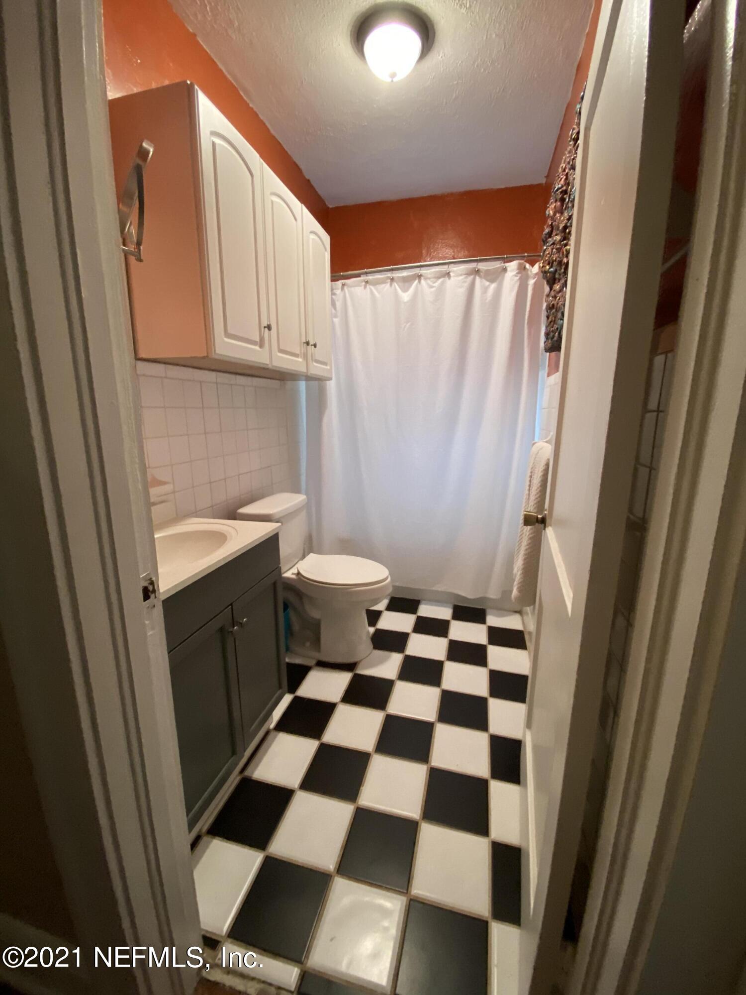 4745 Birkenhead Road Jacksonville, FL 32210 - Photo 44 of 77 Bath
