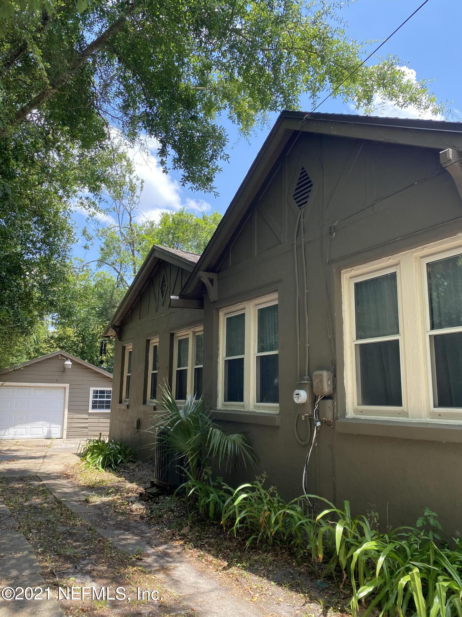 4745 Birkenhead Road Jacksonville, FL 32210 - Photo 71 of 77 Left Side to Garage