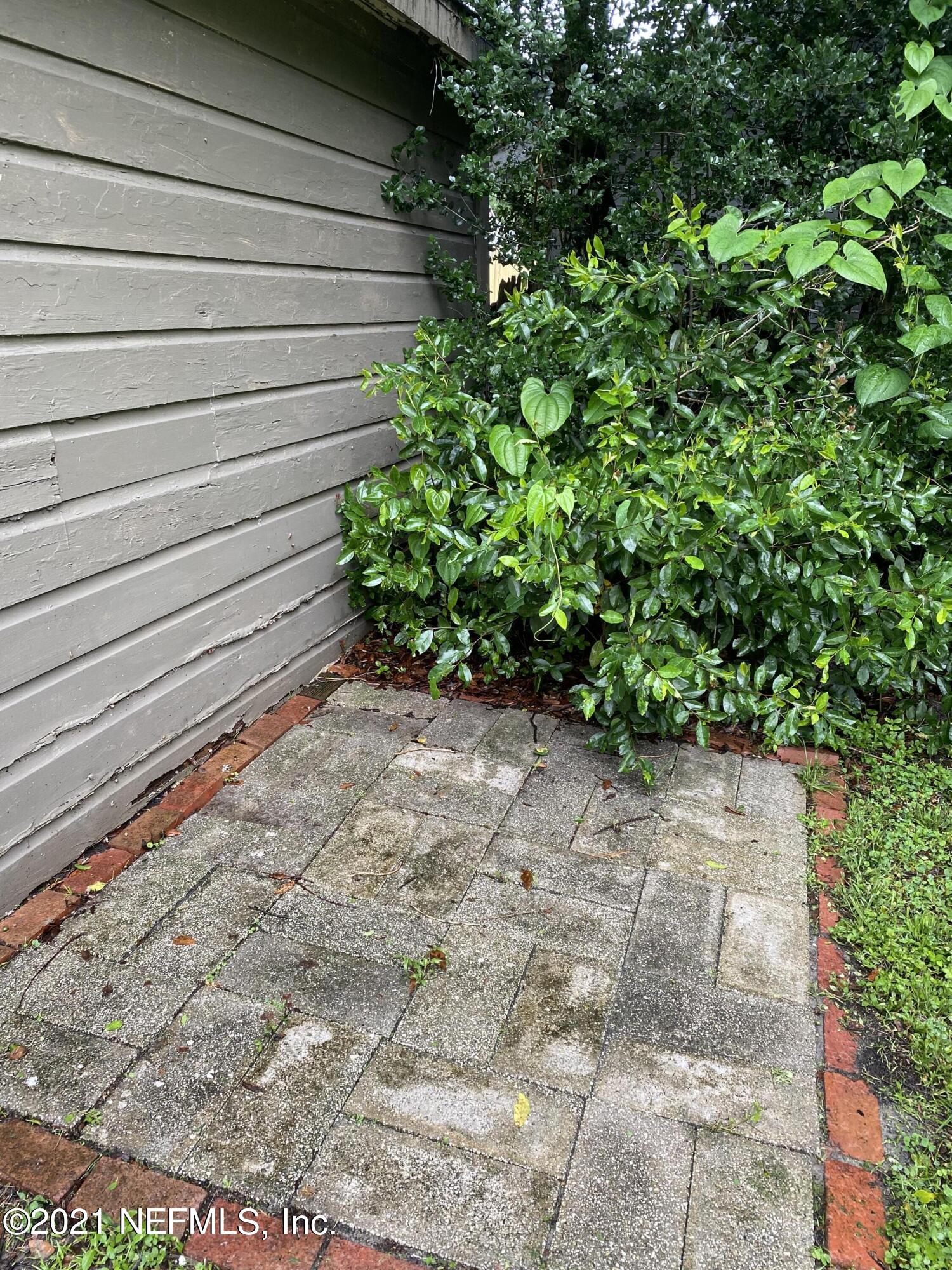 4745 Birkenhead Road Jacksonville, FL 32210 - Photo 74 of 77 Pad next to garage