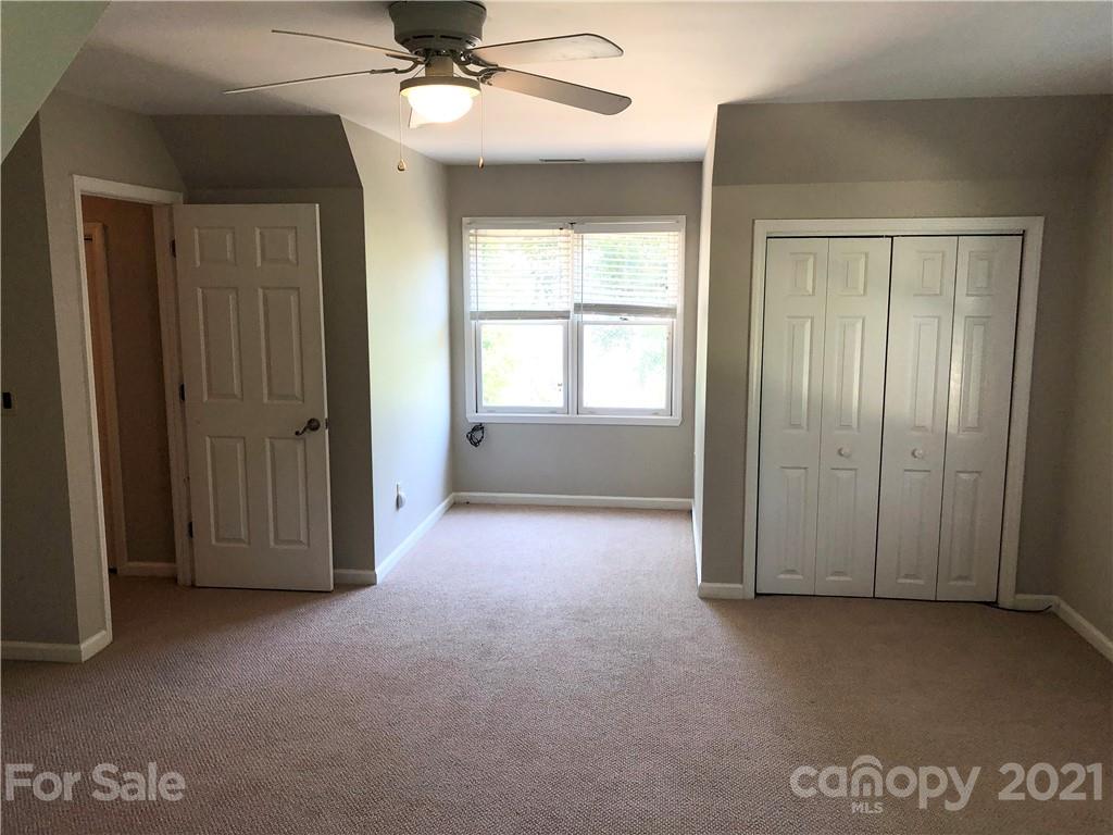 4516 Kiser Island Road Terrell, NC 28682 - Photo 15 of 19 an empty room with windows and closet