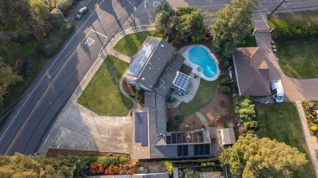 $725,000 | 3327 Country Club Boulevard, Stockton, CA 95204