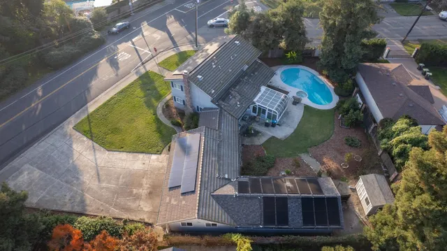 $725,000 | 3327 Country Club Boulevard, Stockton, CA 95204