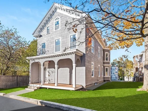 $2,400 | 42 William Street, Unit 3, Worcester, MA 01609
