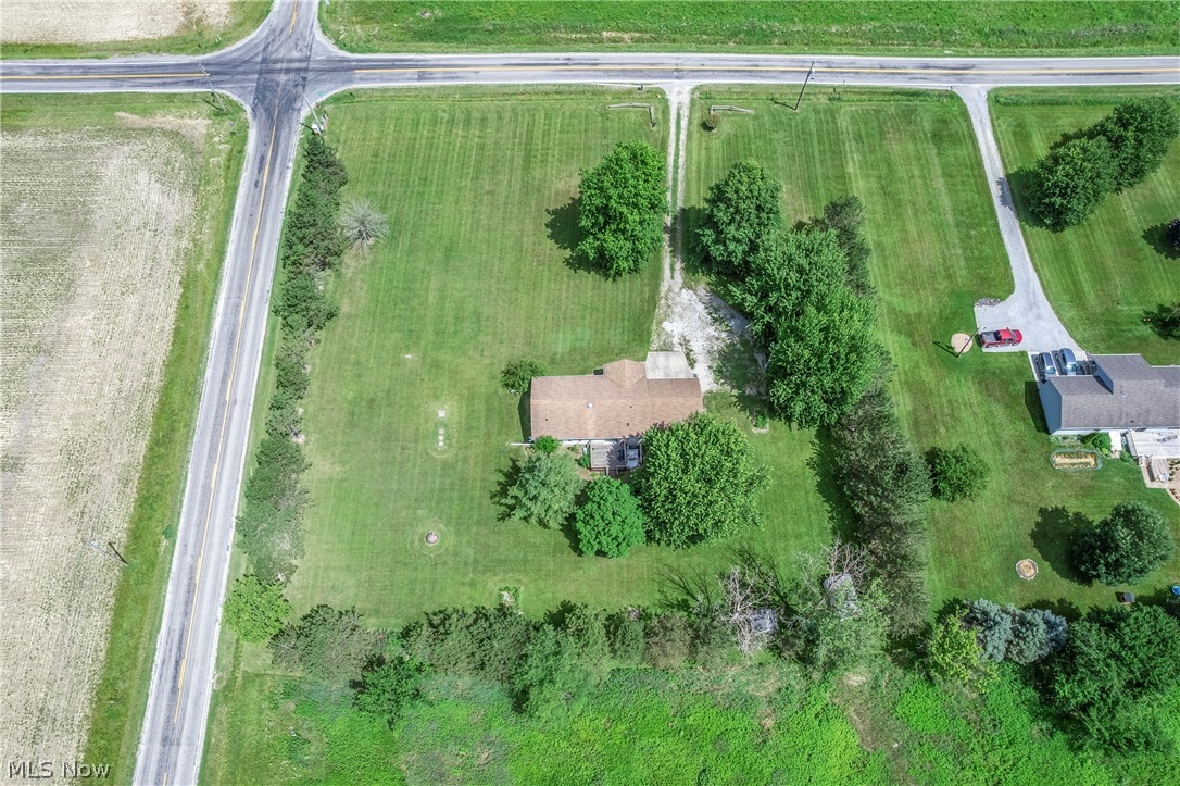 43891 Bursley Road Wellington, OH 44090 - Photo 7 of 50