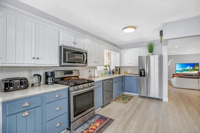 $10,000 | 5320 Northeast 16th Terrace, Fort Lauderdale, FL 33334