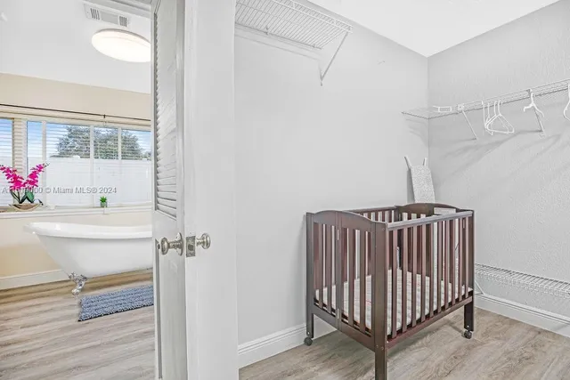 $10,000 | 5320 Northeast 16th Terrace, Fort Lauderdale, FL 33334