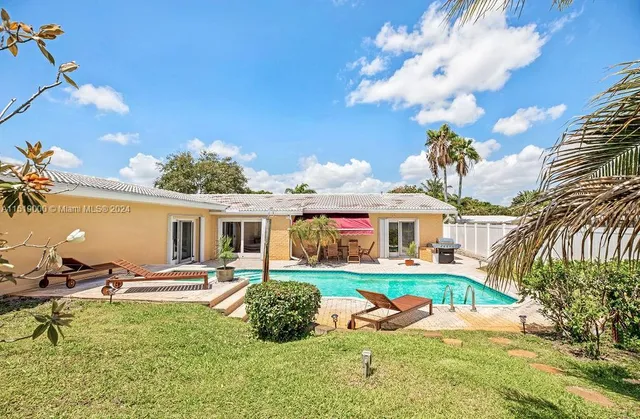 $10,000 | 5320 Northeast 16th Terrace, Fort Lauderdale, FL 33334