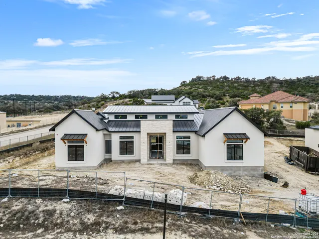 $1,383,550 | 23107 Table Rock Way, San Antonio, TX 78255