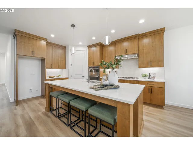 $799,900 | 1116 North 44th Place, Ridgefield, WA 98642