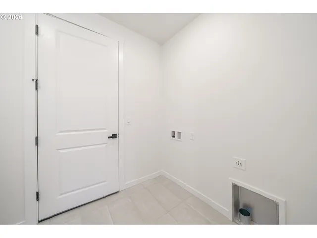 $799,900 | 1116 North 44th Place, Ridgefield, WA 98642