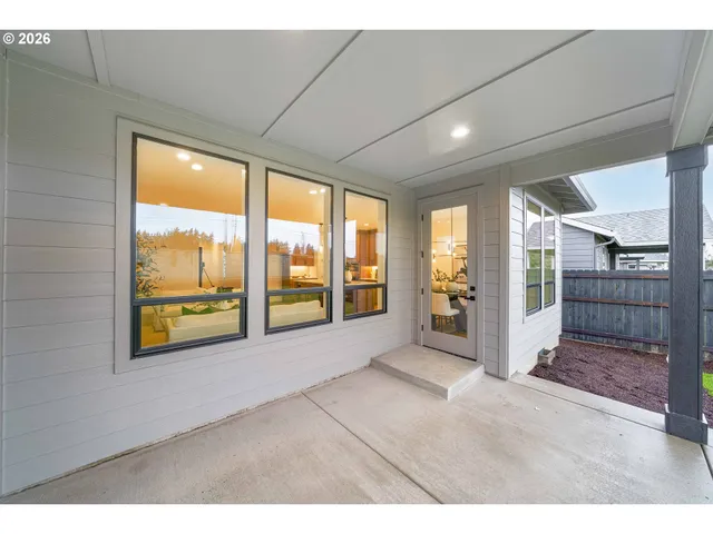 $799,900 | 1116 North 44th Place, Ridgefield, WA 98642