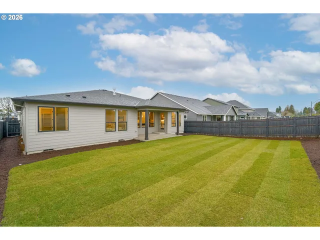 $799,900 | 1116 North 44th Place, Ridgefield, WA 98642