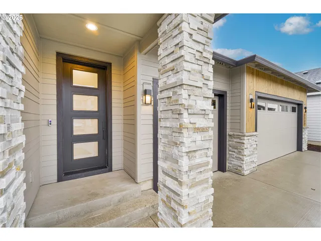 $799,900 | 1116 North 44th Place, Ridgefield, WA 98642