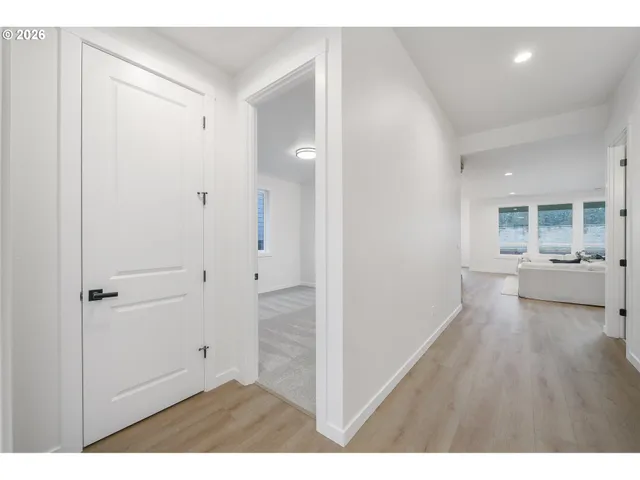 $799,900 | 1116 North 44th Place, Ridgefield, WA 98642