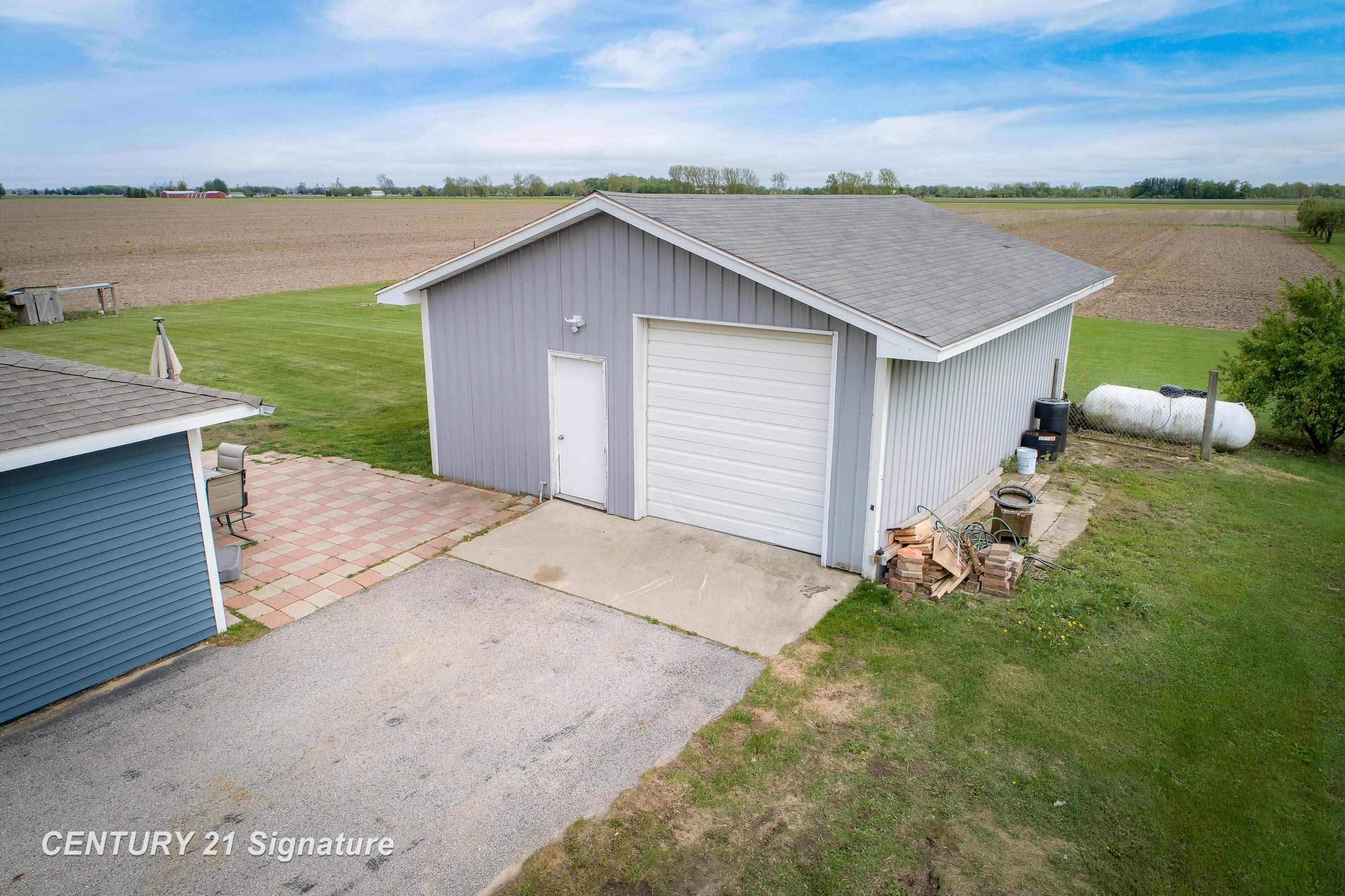 1311 Wilder Road Auburn, MI 48611 - Photo 48 of 48 50176140-3b386c6f-66d1-4744-9758-fbe5844cfa36.JPG