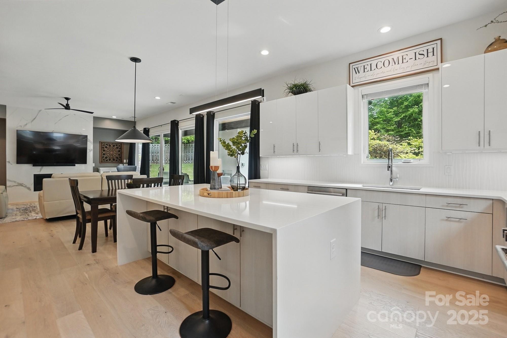 9305 Valley Road Charlotte, NC 28270 - Photo 16 of 47