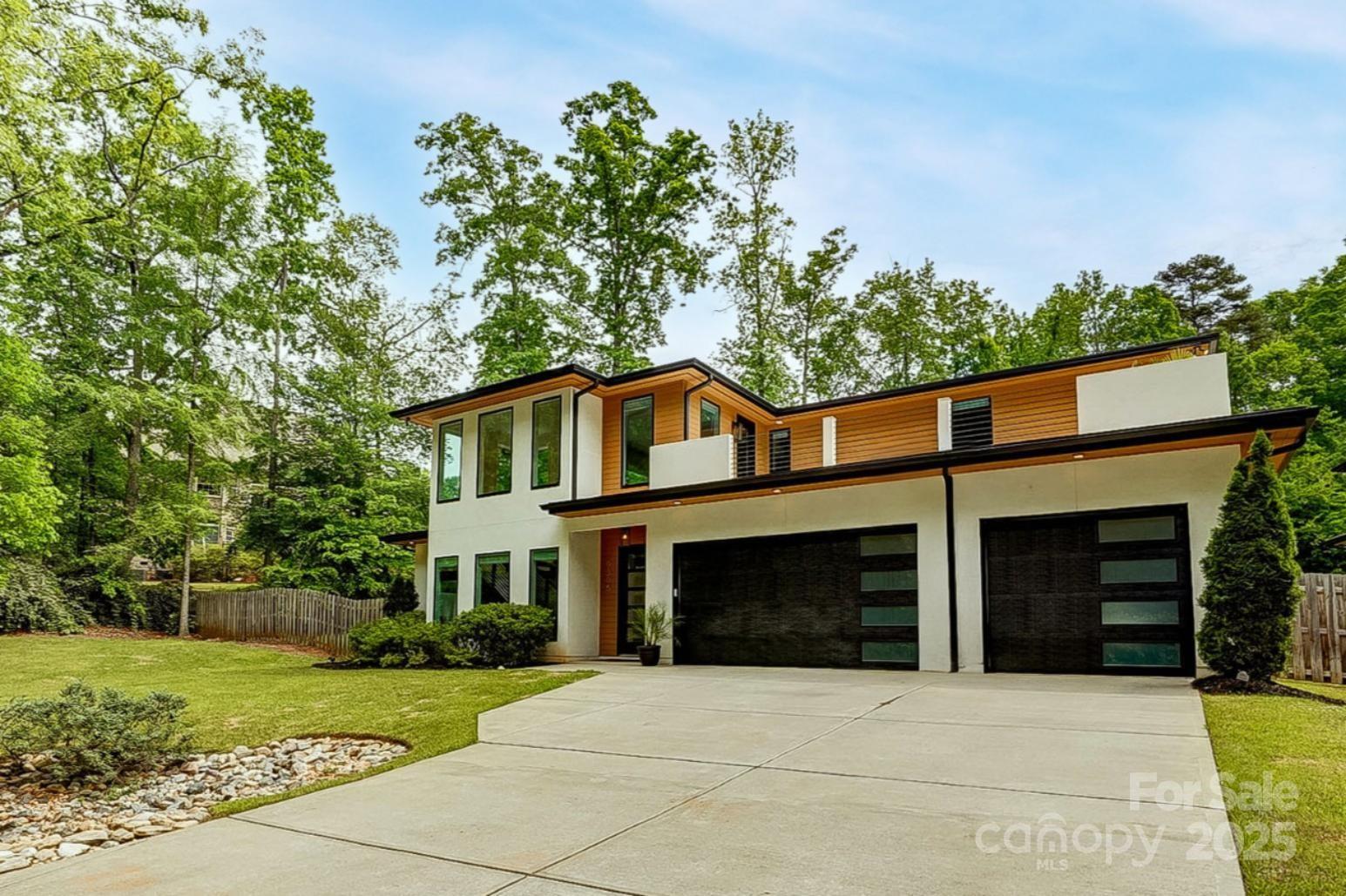9305 Valley Road Charlotte, NC 28270 - Photo 2 of 47