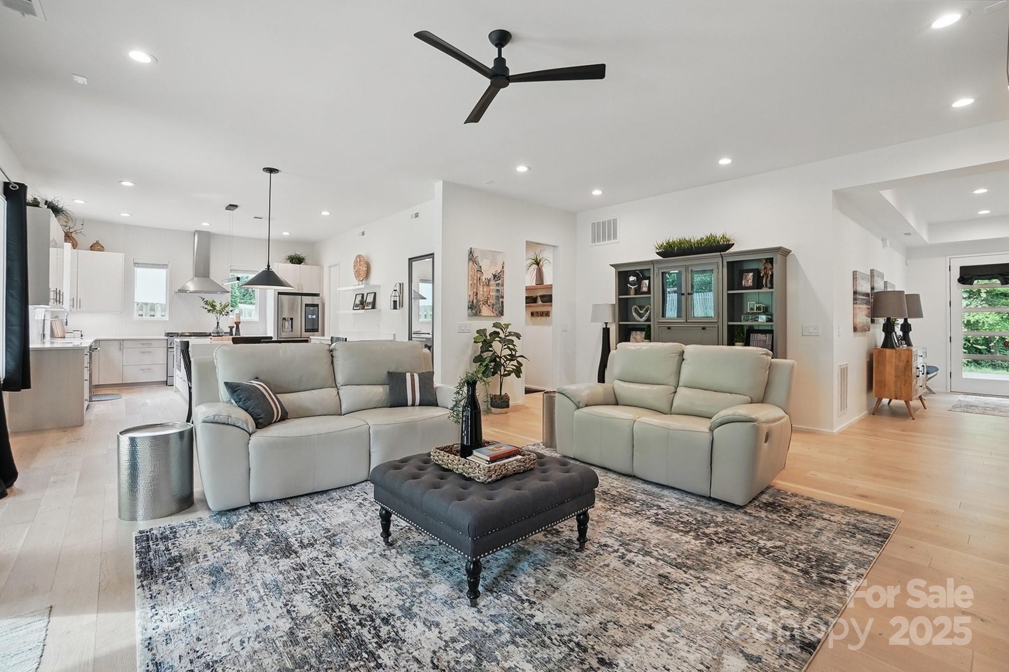 9305 Valley Road Charlotte, NC 28270 - Photo 6 of 47