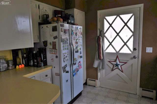 1192 Petts Road Fenton, MI 48430 - Photo 2 of 21 21128917-1.JPG