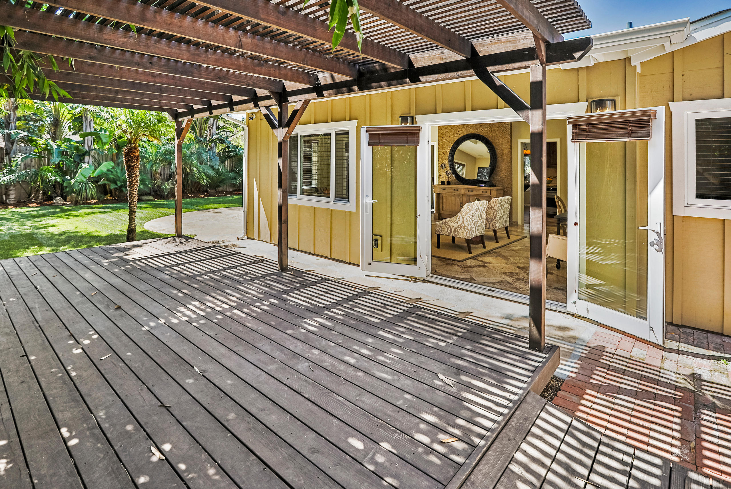 700 Northview Road Santa Barbara, CA 93105 - Photo 19 of 21 Dining Porch-700 Northview Rd