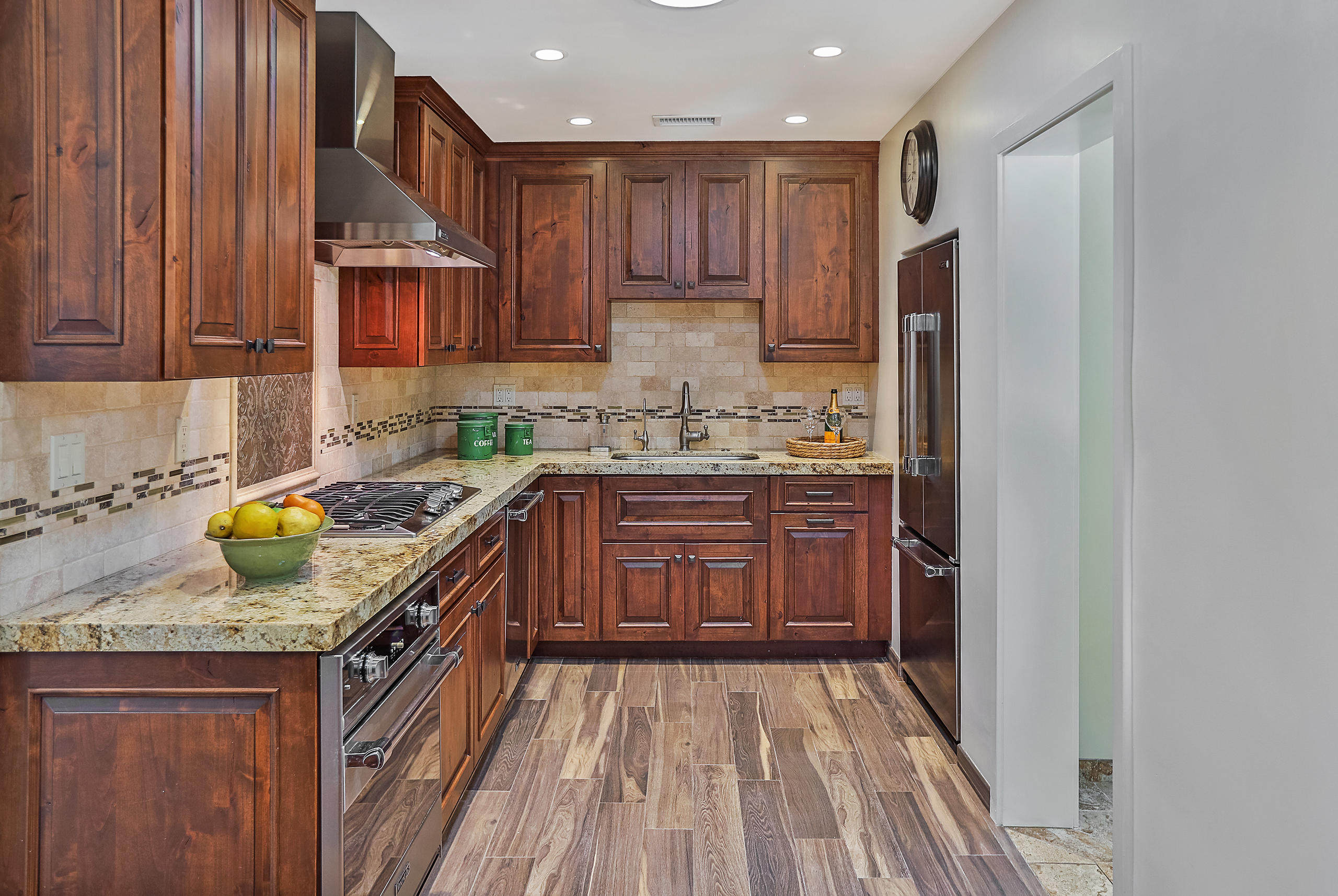 700 Northview Road Santa Barbara, CA 93105 - Photo 7 of 21 Kitchen 2-700 Northview Rd