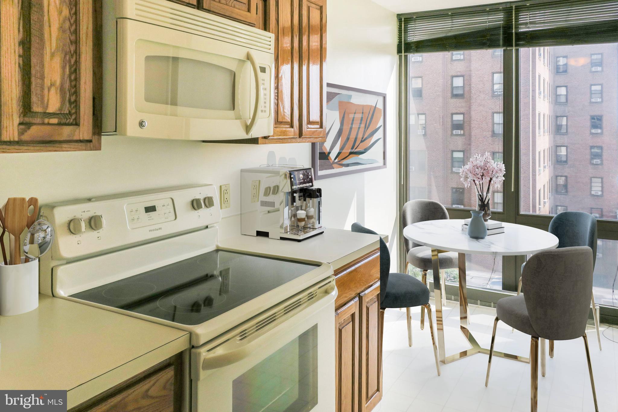 2020 Walnut Street, Unit 7L Philadelphia, PA 19103 - Photo 3 of 16