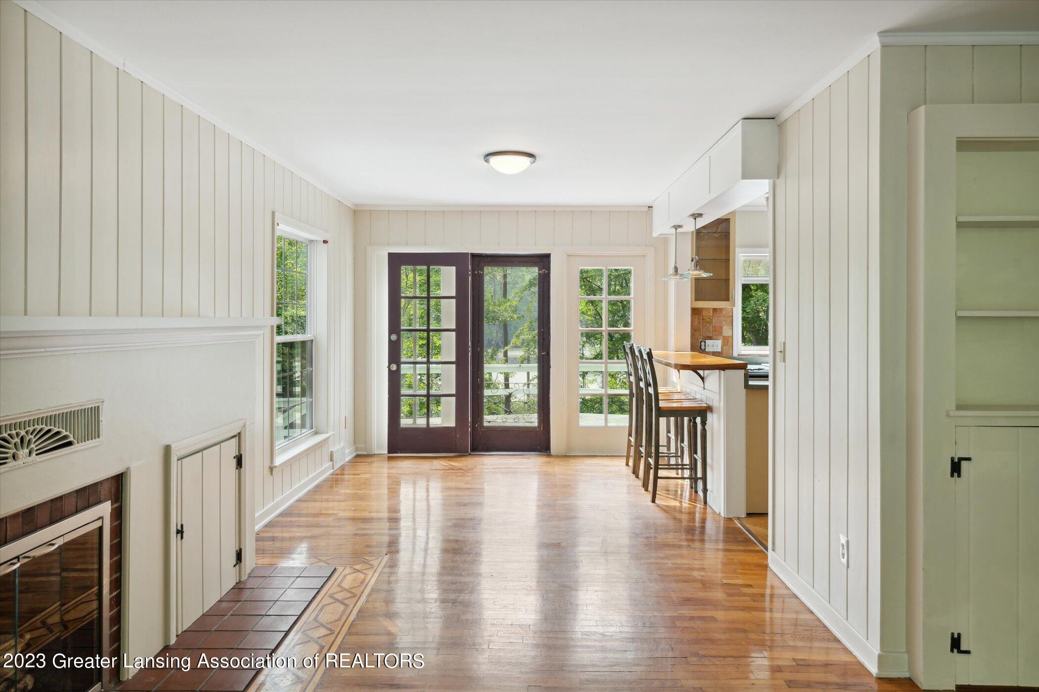 4723 Woodcraft Road Okemos, MI 48864 - Photo 10 of 33 Doors to deck