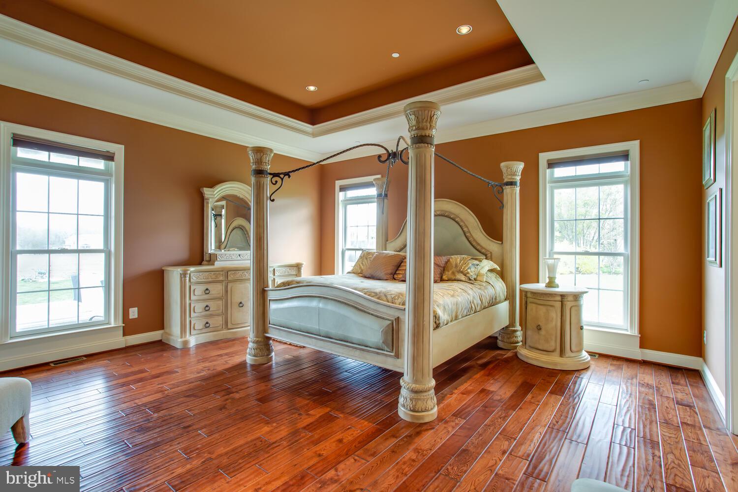5500 Brooks Woods Road Lothian, MD 20711 - Photo 30 of 107 Luxury bedroom