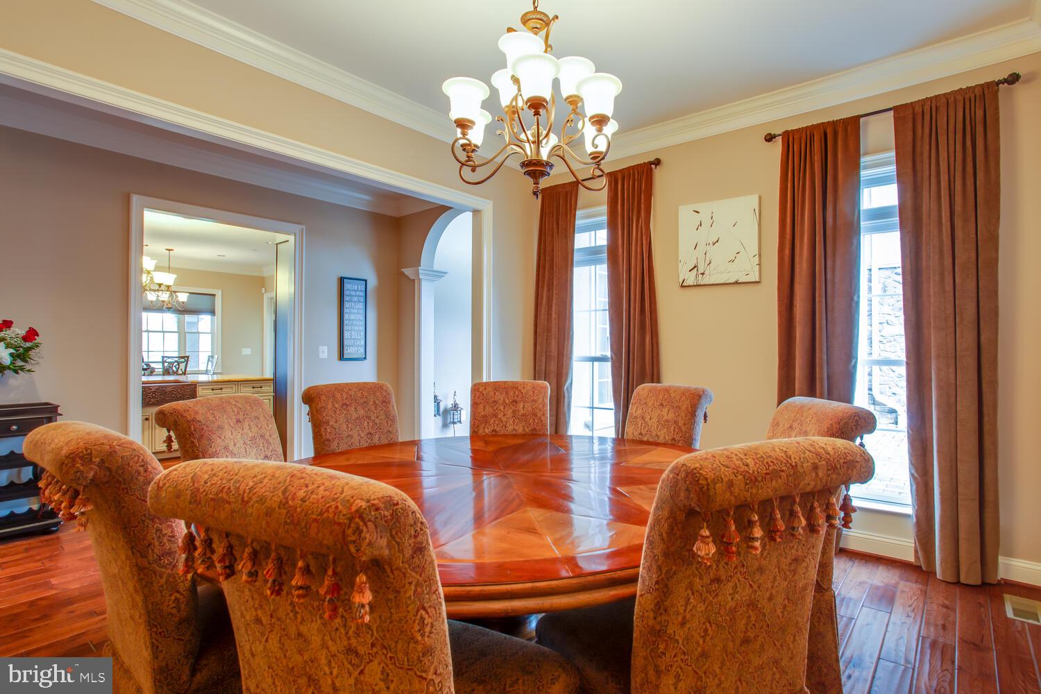 5500 Brooks Woods Road Lothian, MD 20711 - Photo 47 of 107 Dining table