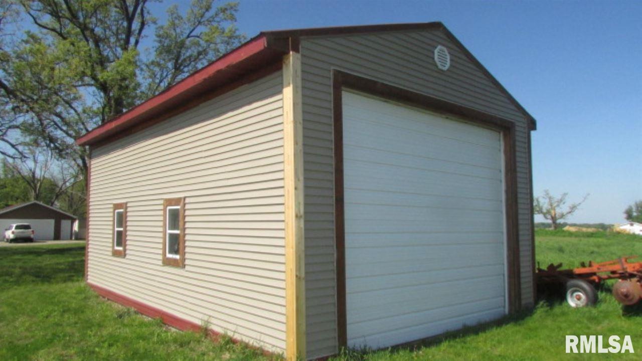 1031 Washburn Road Washburn, IL 61570 - Photo 2 of 8