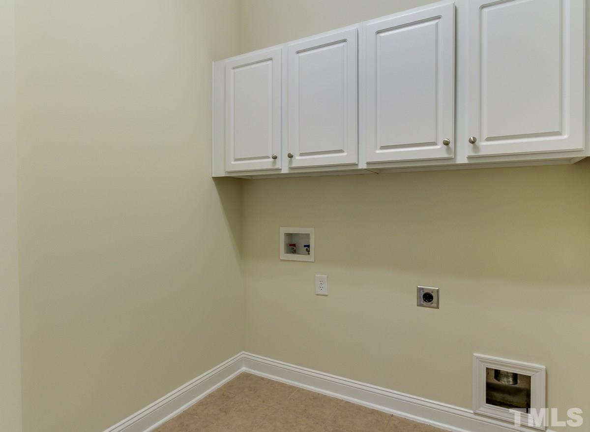 932 Chapanoke Road Raleigh, NC 27603 - Photo 18 of 25 a view of cabinets