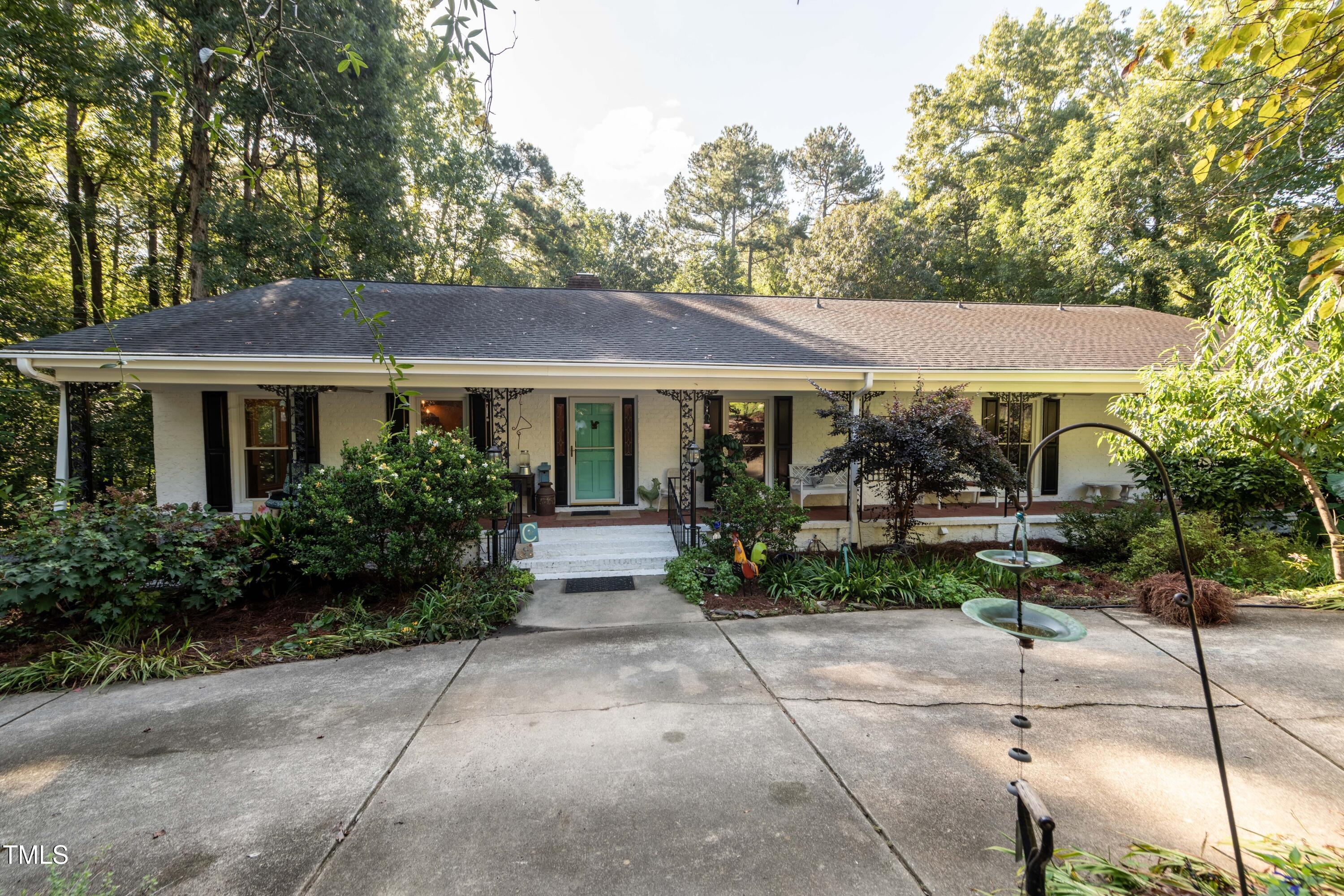 3201 Queens Road Raleigh, NC 27612 - Photo 2 of 75 001__DSC0010-HDR