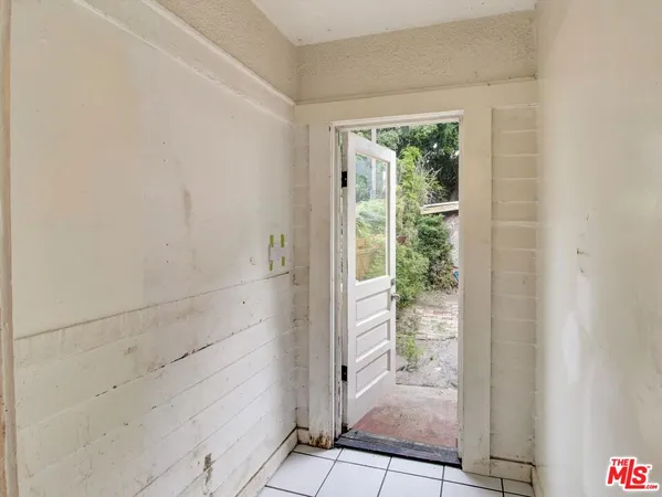 $1,375,000 | 1428 North McCadden Place, Los Angeles, CA 90028