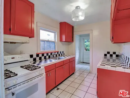 $1,375,000 | 1428 North McCadden Place, Los Angeles, CA 90028