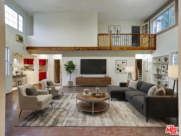 $1,375,000 | 1428 North McCadden Place, Los Angeles, CA 90028