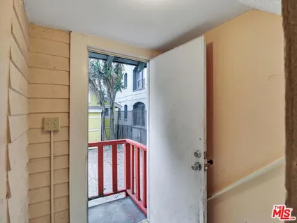 $1,375,000 | 1428 North McCadden Place, Los Angeles, CA 90028