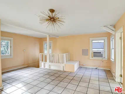 $1,375,000 | 1428 North McCadden Place, Los Angeles, CA 90028