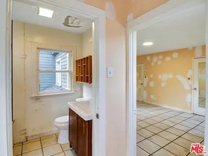 $1,375,000 | 1428 North McCadden Place, Los Angeles, CA 90028