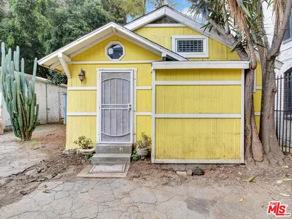 $1,375,000 | 1428 North McCadden Place, Los Angeles, CA 90028