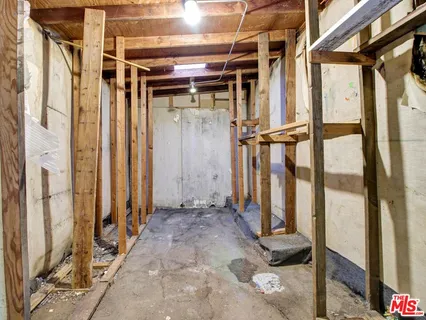 $1,375,000 | 1428 North McCadden Place, Los Angeles, CA 90028