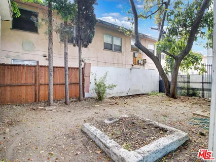 $1,375,000 | 1428 North McCadden Place, Los Angeles, CA 90028