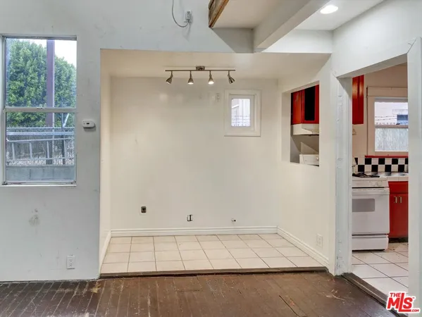 $1,375,000 | 1428 North McCadden Place, Los Angeles, CA 90028