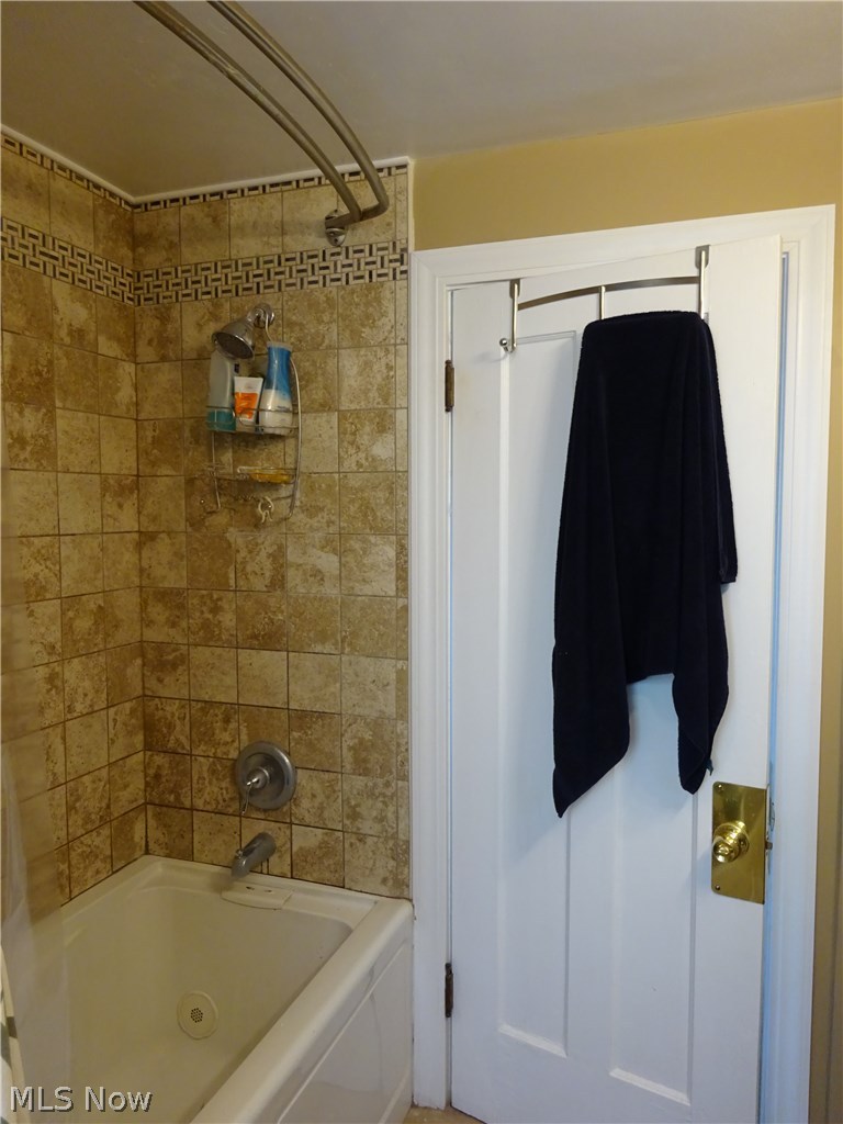 3245 Redwood Road Cleveland Heights, OH 44118 - Photo 18 of 24