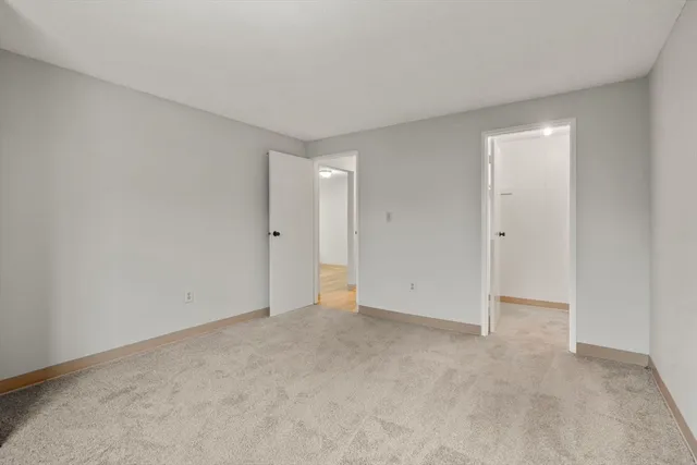 $1,950 | 11 Silver Hill Lane, Unit 11, Natick, MA 01760